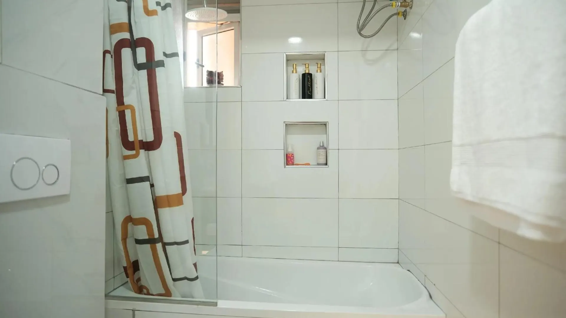 Ck Luxury Suitesmuyenga Kampala